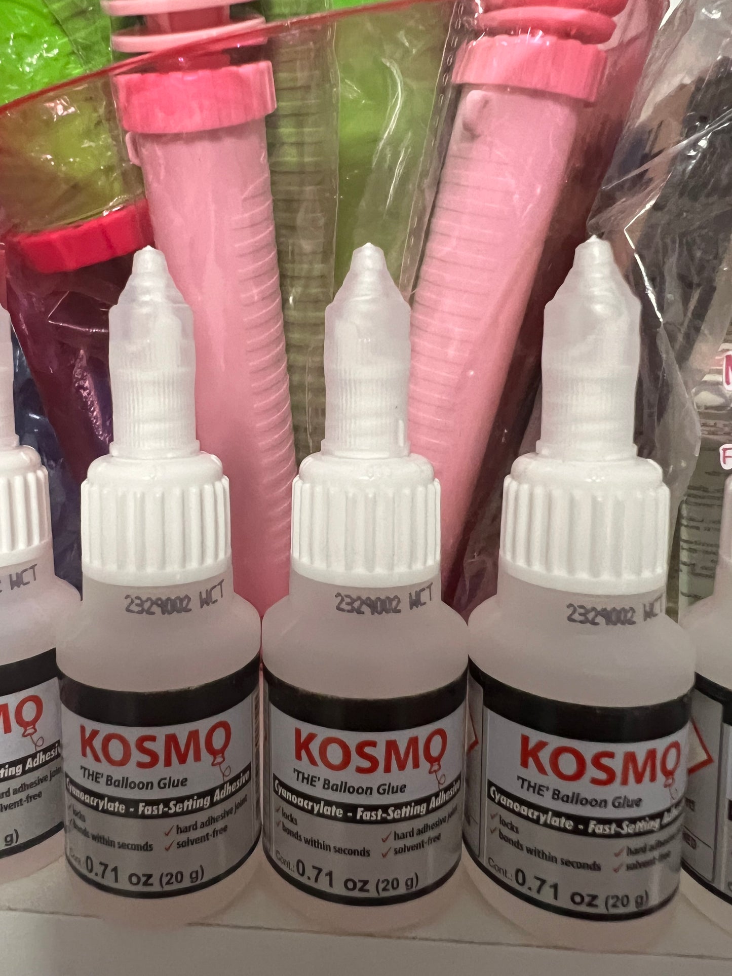 KOSMO CA-500 Adhesive 20 Grams (0.71 oz) - The Balloon Glue! Great for Balloon Mosaics